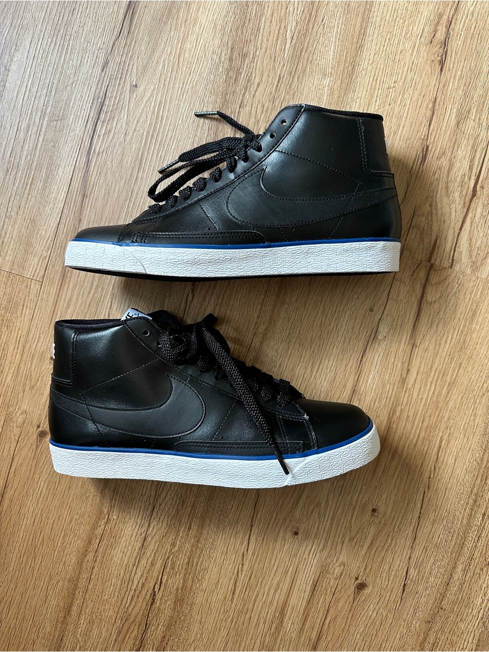 Nike Blazer High Sneakers - Picture 3 of 3